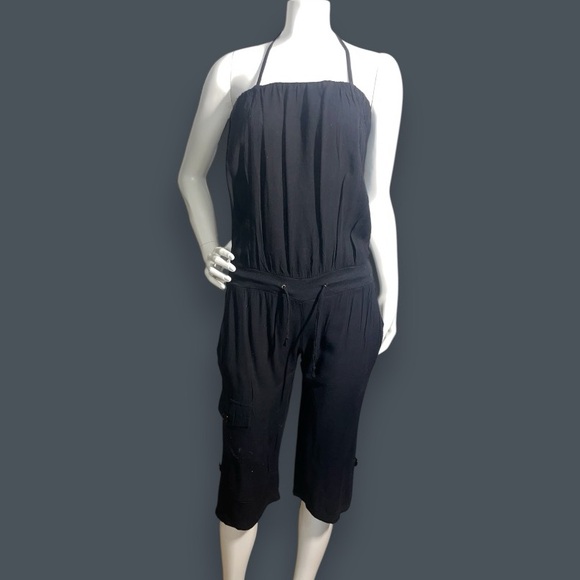 Urban behavior strapless jumpsuit capris black size medium pockets romper casual - Picture 11 of 11